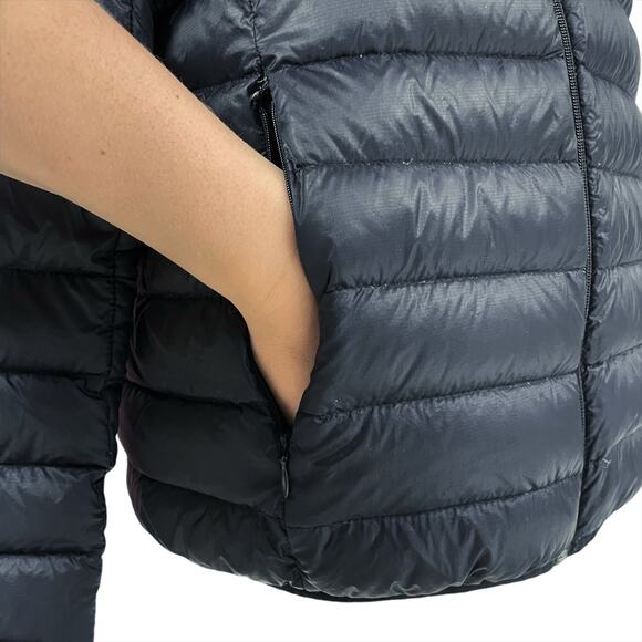 ROOTS Packable Black Down Hooded Puffer Jacket Size S - Picture 4 of 10